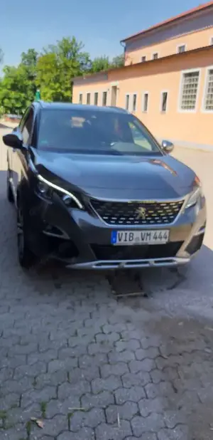 Peugeot 3008 3008 BlueHDi 180 Stop Bild 2