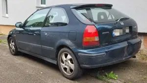 Honda Civic 1.6 VTi Bild 2