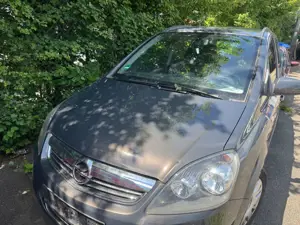Opel Zafira Family