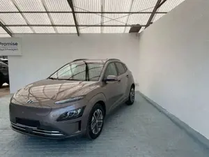 Hyundai KONA Trend Elektro 2WD 11KW OBC Navipaket
