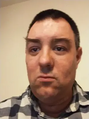 42 M sucht sie für sexdate ohne finanzielle Interessen 