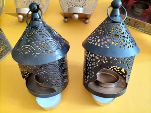 Verschiedene Teelichthalter   Orientalische Lichter   Teelichtkugeln   Teelichtgläser   Windlichter  Bild 6