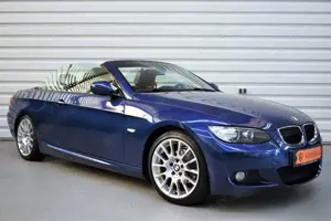 BMW 320 i Cabrio M-Paket+Navi+Xenon+Nur 24.300KM+PDC