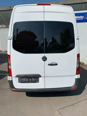 Mercedes-Benz Sprinter 214 CDI Kompakt VA Bild 3