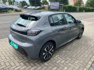 Peugeot 208 208 Active +Navi über App+SHZ+LED+PDC Bild 3
