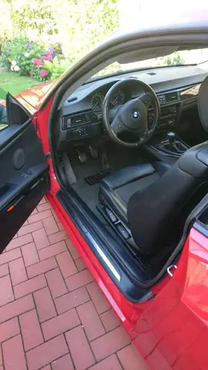 BMW 320 320i Coupé Bild 5