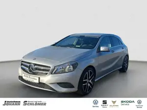 Mercedes-Benz A 180 Style LM SHZ NAVI TEMPOMAT BT ESP PDC ZV FHEL