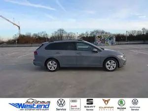 Volkswagen Golf Variant Life 1.5 eTSI 110kW DSG Navi LED AHK Klima Navi Bild 4