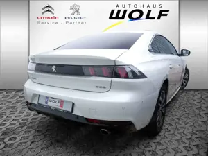 Peugeot 508 Allure Pack Hybrid 225 EAT8 SHZ NAVI ACC Bild 3