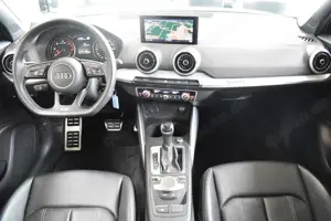 Audi Q2 30TDI S-tronic S-Line LED~Nav~ACC~OpSky~Leder Bild 3 Audi Q2 30TDI S-tronic S-Line LED~Nav~ACC~OpSky~Leder Bild 3