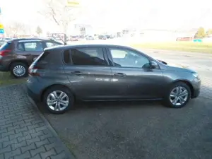 Peugeot 308 Active PureTech 130 SHZ Bild 4