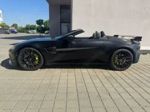 Aston Martin V8 V8 Roadster F1 Edition Bild 2