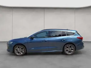 Ford Focus Turnier 1.0 EcoBoost Hybrid ST-LINE X Bild 2