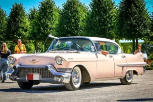 Cadillac Series 62 Sedan de Ville