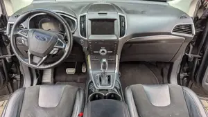 Ford Edge Sport 4x4 Bild 5