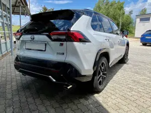 Toyota RAV 4 RAV4 Plug-in-Hybrid RAV 4 GR SPORT Bild 3