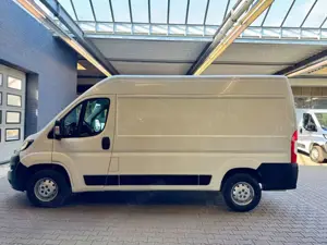 Peugeot Boxer 2.2 HDi L2H2 3,3t KLIMA 3-SITZER PDC DAB Bild 5