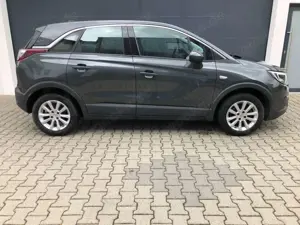 Opel Crossland X Innovation LED Kamera 180° Navi Bild 4