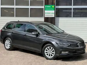 Volkswagen Passat Variant Business DSG AHK