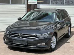 Volkswagen Passat Variant Business DSG AHK