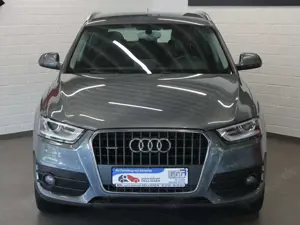 Audi Q3 2.0 TDI quattro Xenon Shzg Navi PDC BT RDC Tempoma Bild 2