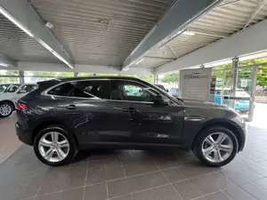 Jaguar F-Pace 20d Portfolio AWD MEM+PARK+Incontrol2x
