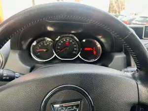 Dacia Duster I Laureate 4x2 Bild 5