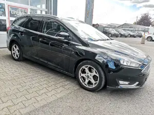 Ford Focus 1.5 Titanium Automatik Euro6 Navi Rückfa-Kamera Bild 3