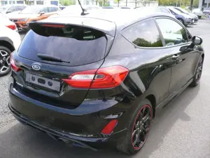 Ford Fiesta 1.0 EcoBoost SS ST-LINE Black SHZ Navi Bild 4