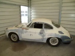 Porsche 356 Super 90 matching zum Restaurieren fährt