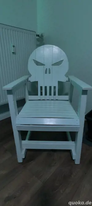 Stuhl   Holzstuhl   Punisher-Style