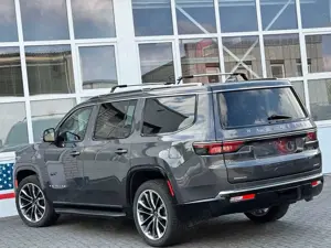 Jeep Wagoneer Series ll LPG Pano ACC unfallfrei Bild 2