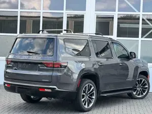 Jeep Wagoneer Series ll LPG Pano ACC unfallfrei Bild 4