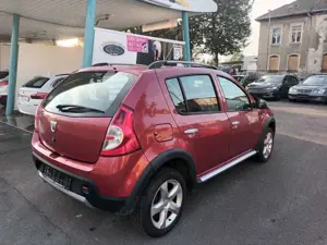 Dacia Sandero 1.6 MPI Stepway Bild 4