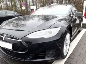 Tesla Model S Model S 85D Supercharger FREE!