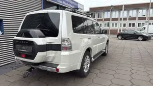 Mitsubishi Pajero 3.2 DI-D Top (5-trg.) Bild 4