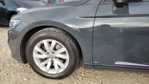 Volkswagen Passat Variant 1.6 TDI DSG* ACC*LAN*Navi*Kamera* Bild 2