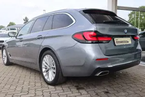 BMW 530 d Touring/Head-Up/HK/HiFi/DAB/WLAN/Standhzg. Bild 3