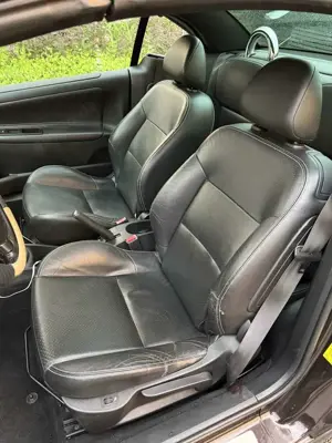 Peugeot 207 CC 120 VTi Urban Move Bild 3