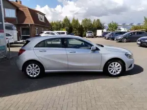 Mercedes-Benz A 180 Standort Handewitt/mit GARANTIEPaket/inkl.Inspkt Bild 4