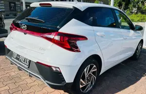 Hyundai i20 Modell 2025 -1.2 Select - Navi-LM-Kamera-Wi-Paket Bild 3