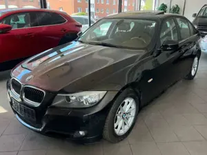 BMW 318 i Lim Motorschaden Automatik~Schiebedach~SHZ Bild 2