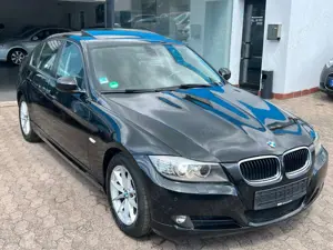 BMW 318 i Lim Motorschaden Automatik~Schiebedach~SHZ Bild 4