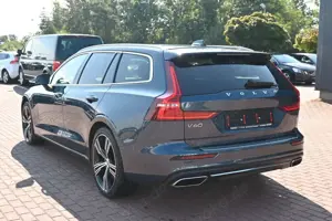 Volvo V60 T6 Inscription AWD PHEV HK*PANO*RFK*AHK* Bild 4