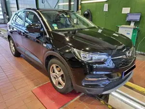 Opel Grandland X 2.0D INNOVATION Navi 1. Hand Alu Bild 2