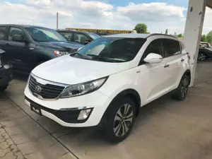 Kia Sportage 2.4 CVVT 4WD Automatik / Nur für Export