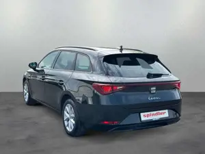 SEAT Leon Sportstourer Style 1.5 eTSI DSG / Navi, LED Bild 5