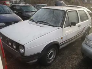 Volkswagen Golf H Kennzeichen (C) Berlin 750/ Oldteimer