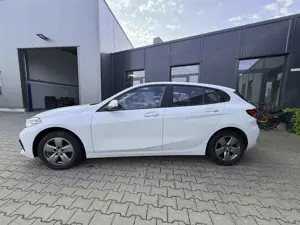 BMW 118 i Advantage Bild 3