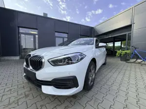 BMW 118 i Advantage Bild 1